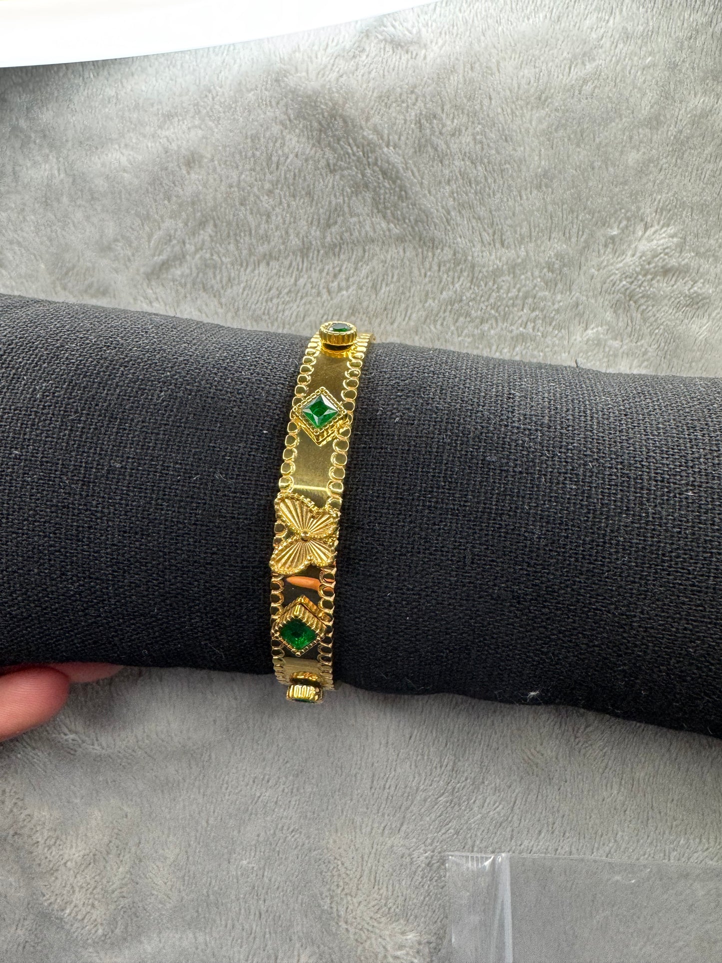 Emerald Glow Cuff
